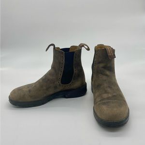 Blundstone size 8 women’s boot high top rustic brown boots